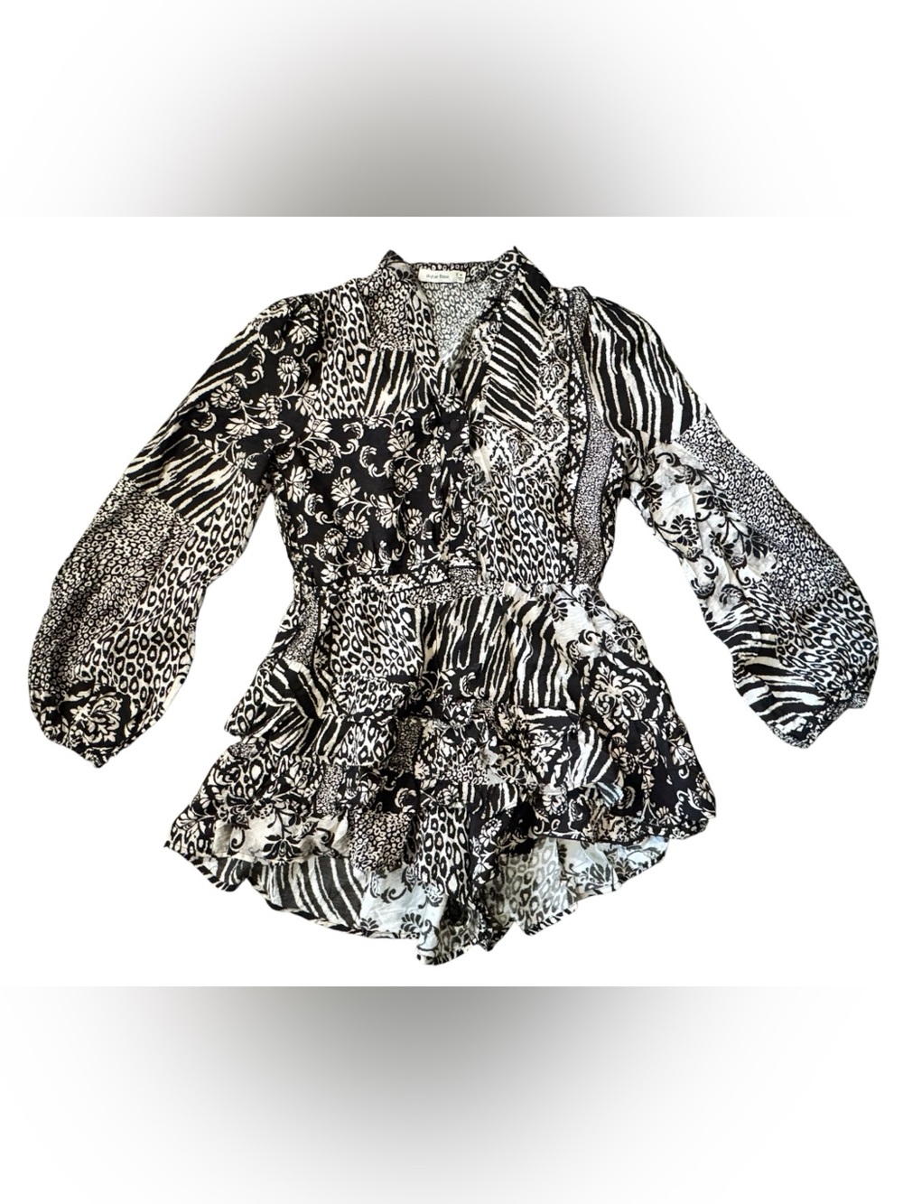 Skylar Rose Black & White Mixed-Print Long-sleeve Ruffle Romper, Medium - Picture 1 of 6